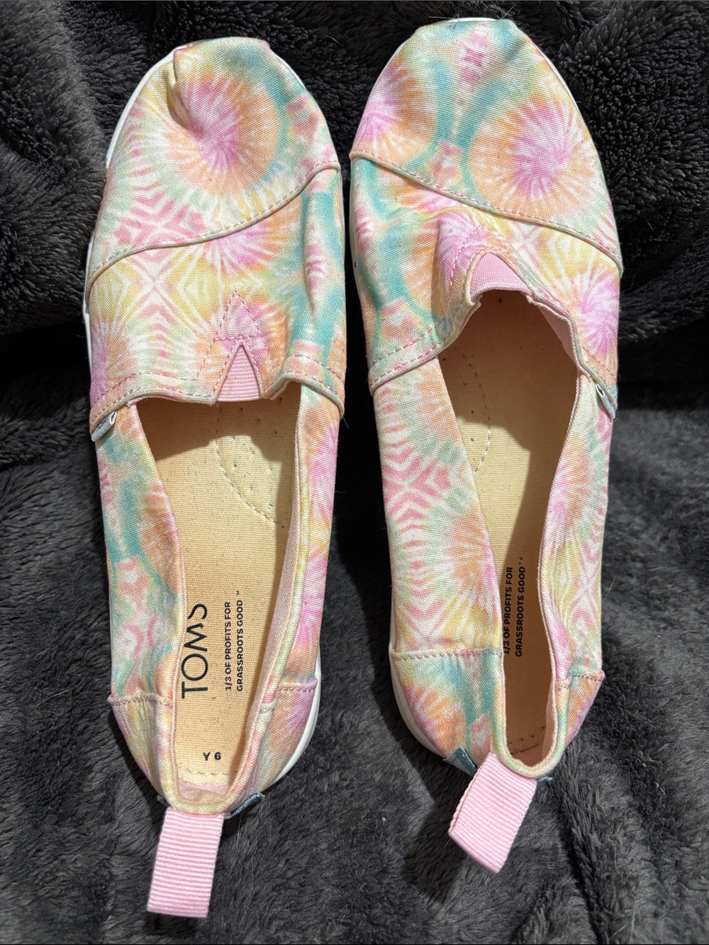 TOMS Pastel Tie-Dye Slip-On Flats - Pink, Mint & Yellow ladies size 6
